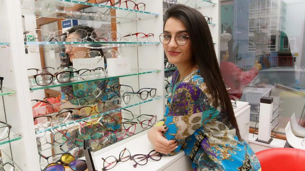 Comment bien choisir les verres de mes lunettes ?