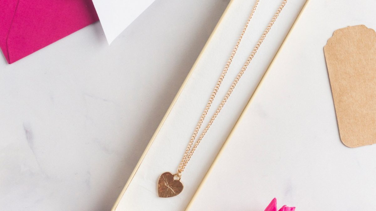 Quel bijou offrir pour la fête des mères ? Nos meilleures idées !